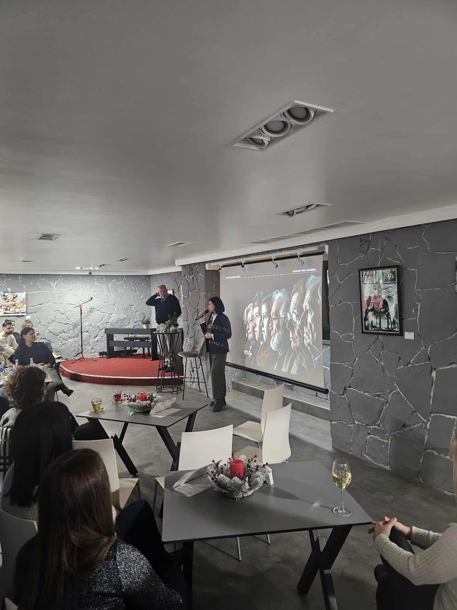Атмосфера от вечерта в Art Club Diplomat — снимка 15